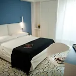 فندق Felice Relais 3*